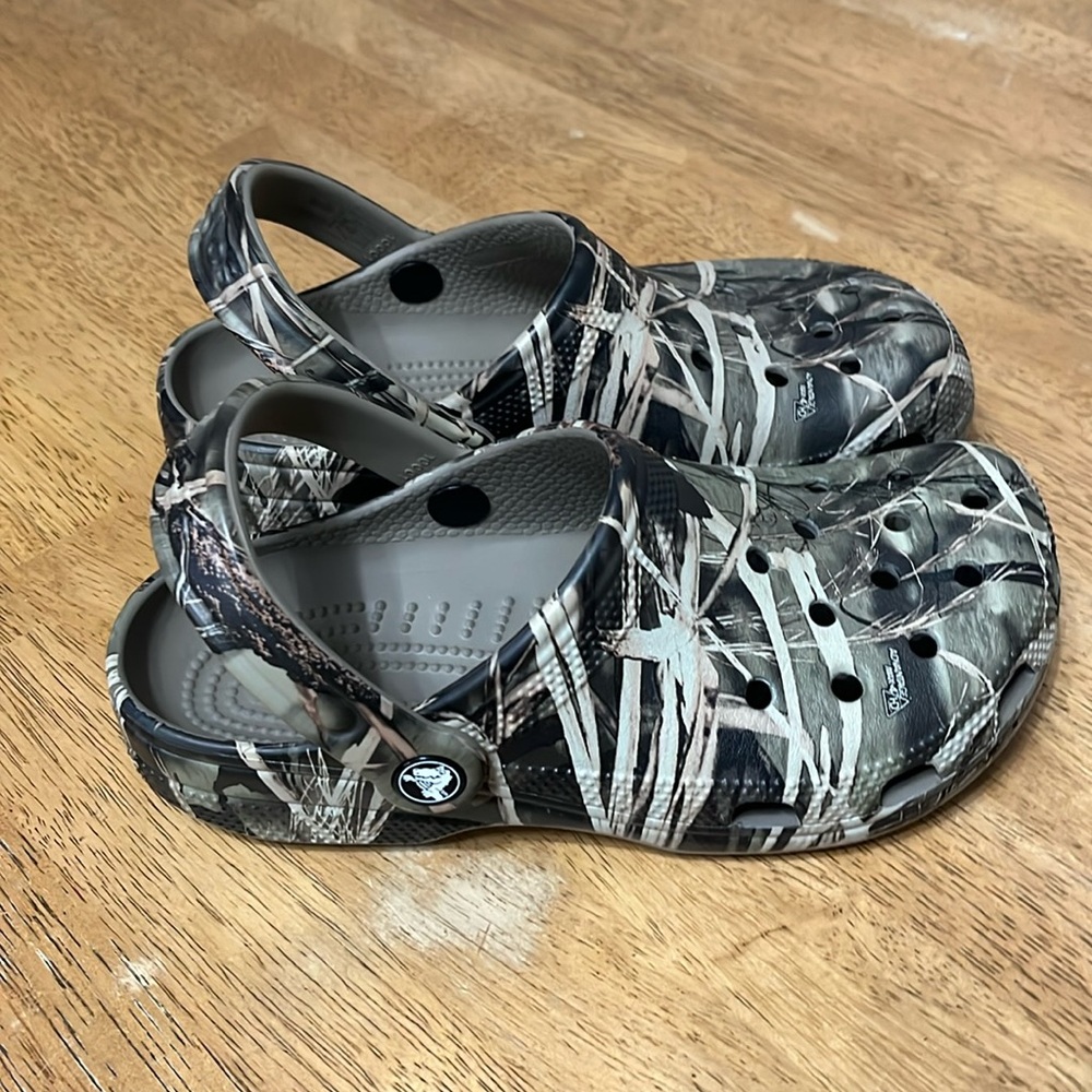 Crocs